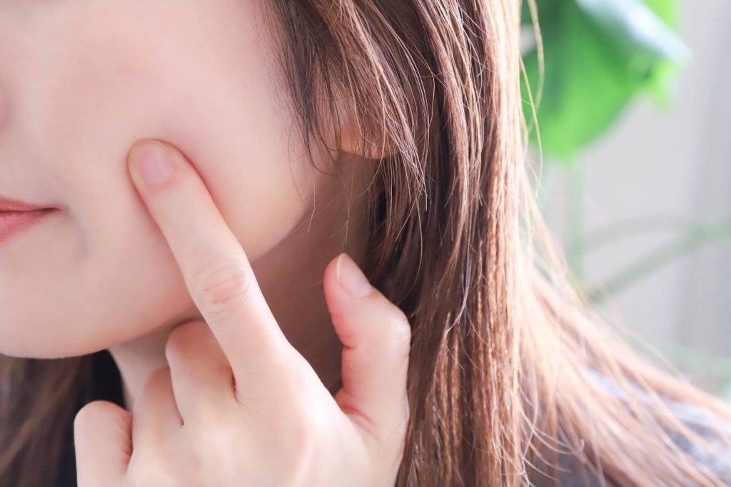 女性皮膚