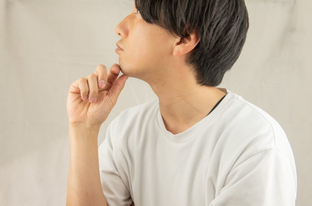 男性思考