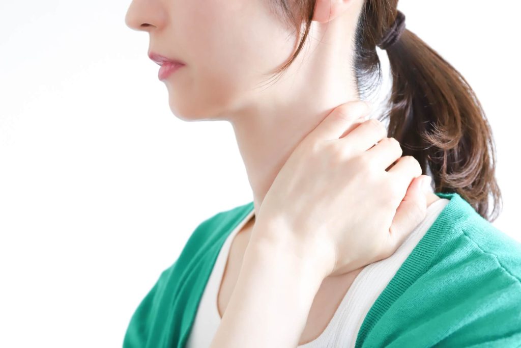 女人脖子痛