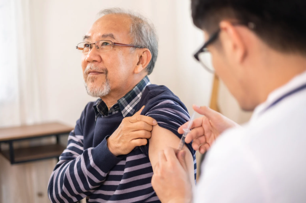 高劑量流感疫苗真的比較有效嗎?NEJM史上最大規模研究揭開真相